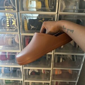 croc clog slides